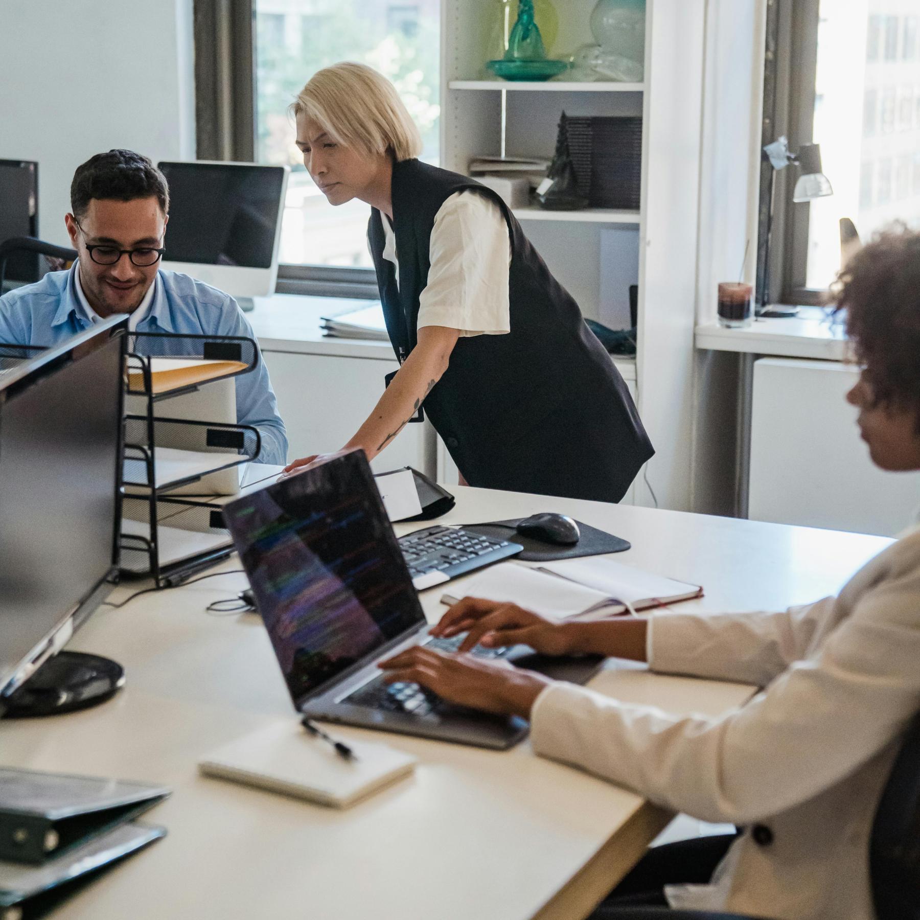 English teacher conducting group activity